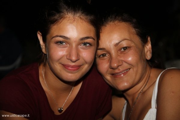  Mamma Lena e la figlia Chiara