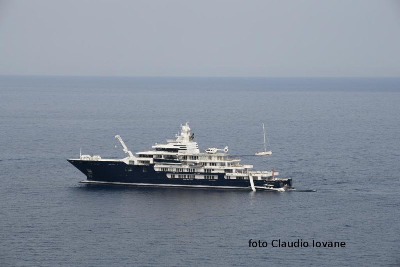 yachts in ustica