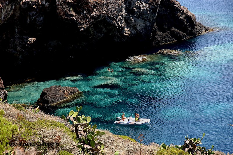 Ustica, le bellezze del suo mare - Ustica sape