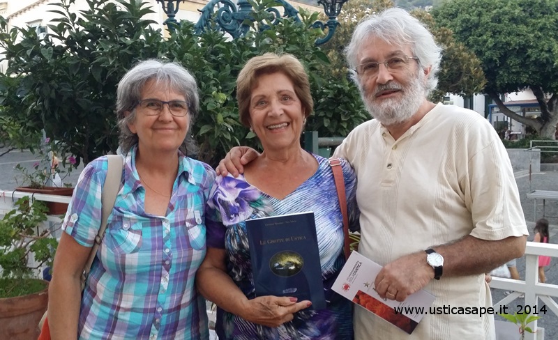 Gaetano, Maria e Rosangela dopo un incontro sulle meravigliose grotte di Ustica 2014