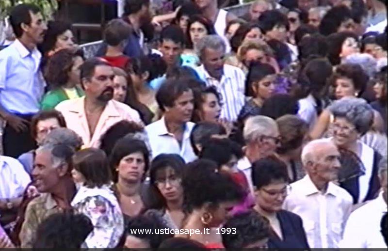 Ustica, a seguito della processione di San Bartolo molto partecipata  1993