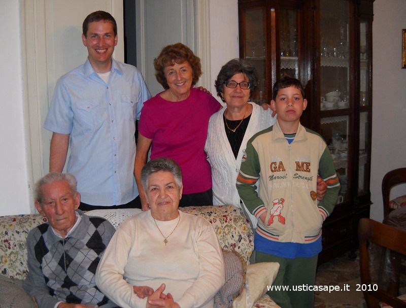 Ustica, Marlene e Tom Robershaw dalla California in visita dei parenti Manfrè - 2010